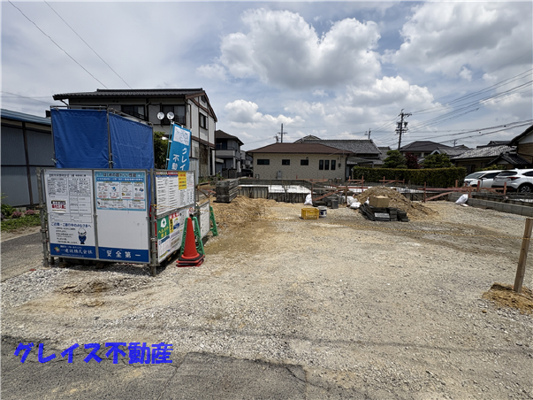 豊明市阿野町新切　ﾘｰﾌﾞﾙｶﾞｰﾃﾞﾝ全３棟